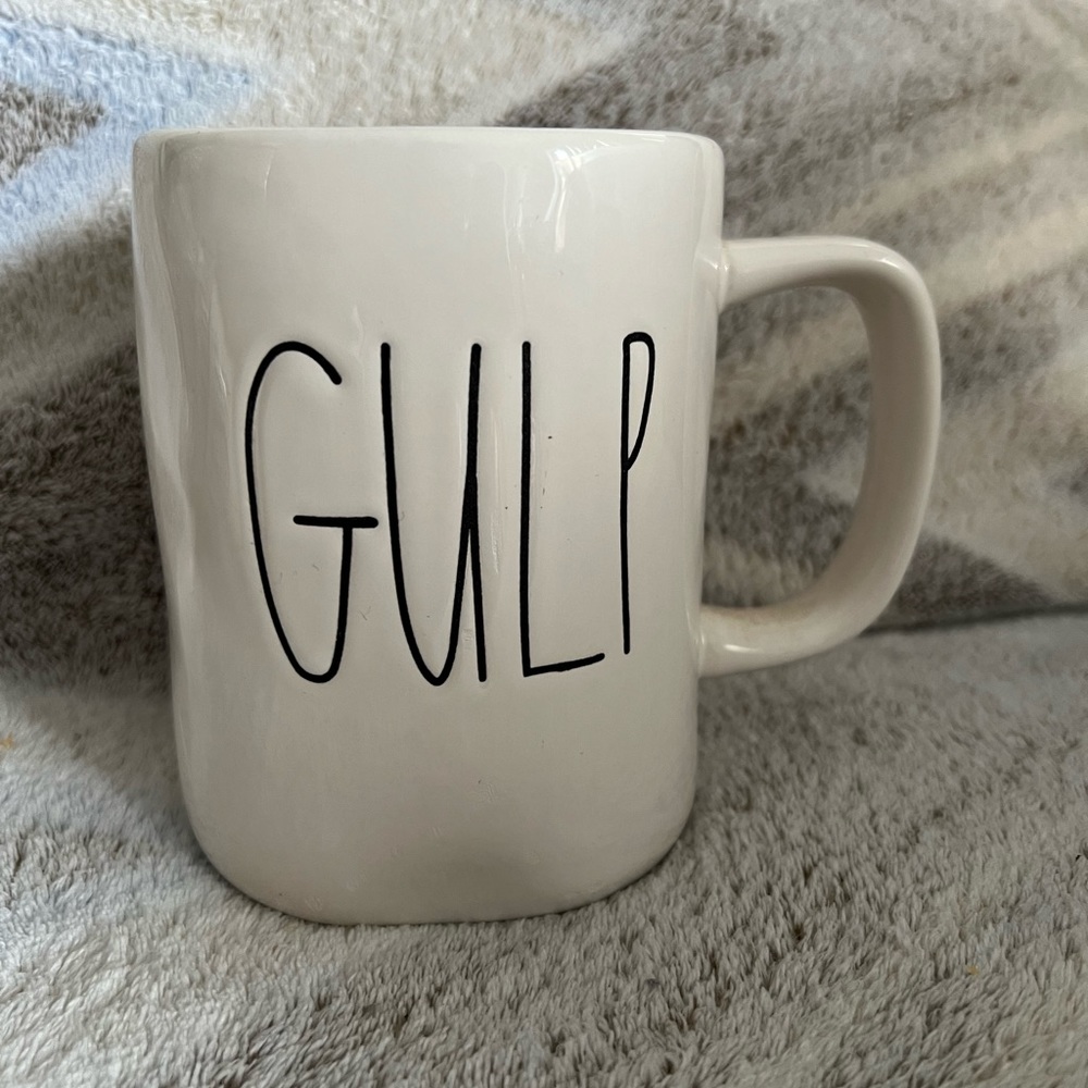 Rae Dunn Mug ☕️